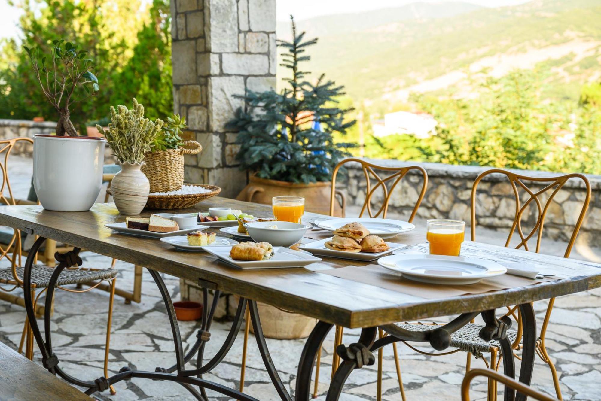 Kalavrita Botanica Hotel & Spa מראה חיצוני תמונה