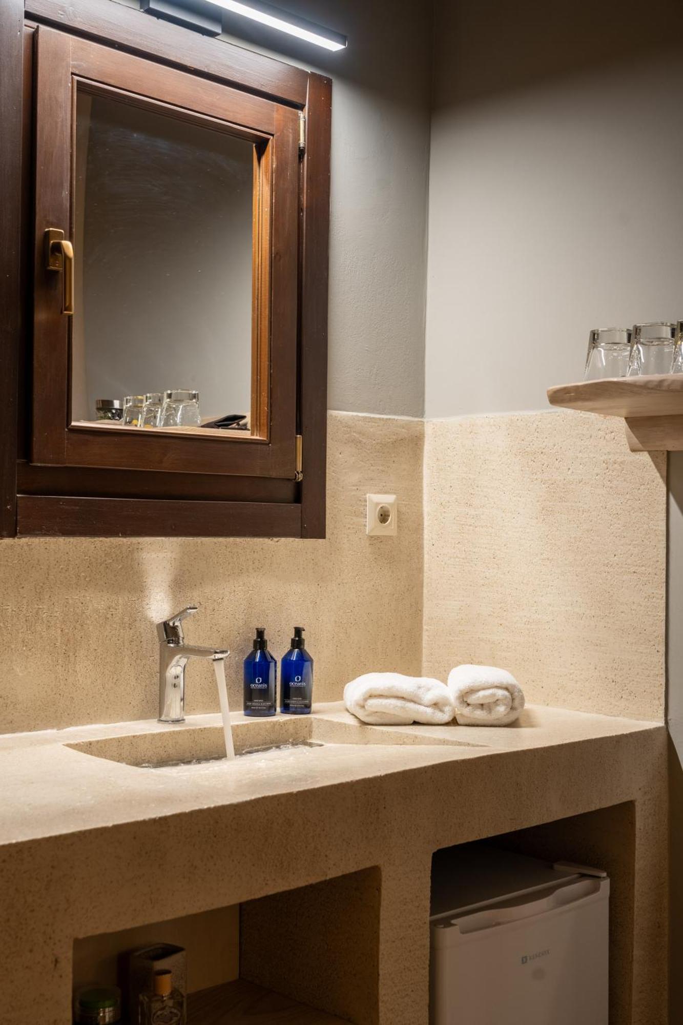 Kalavrita Botanica Hotel & Spa מראה חיצוני תמונה